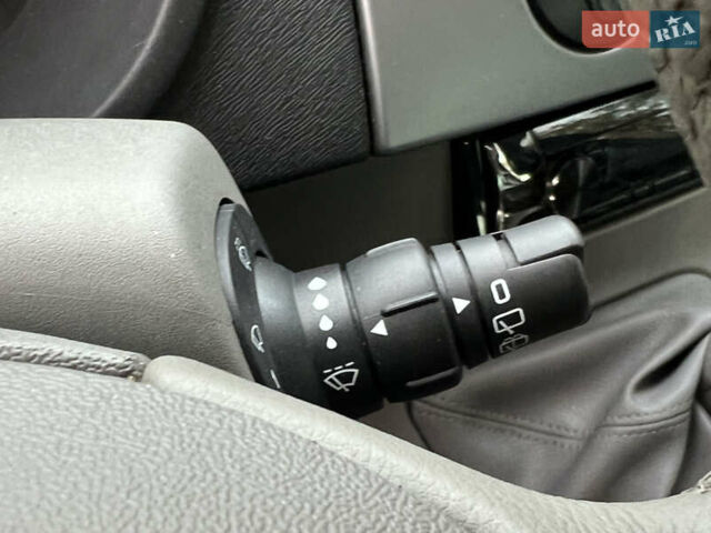 Черный Рено Кенгу, объемом двигателя 1.6 л и пробегом 214 тыс. км за 7300 $, фото 46 на Automoto.ua