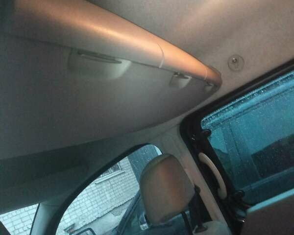 Черный Рено Кенгу, объемом двигателя 1.46 л и пробегом 340 тыс. км за 6200 $, фото 6 на Automoto.ua