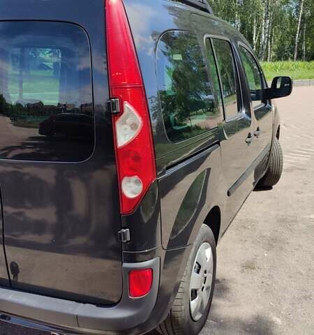 Черный Рено Кенгу, объемом двигателя 1.6 л и пробегом 224 тыс. км за 6900 $, фото 5 на Automoto.ua