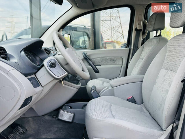 Чорний Рено Кєнгу, об'ємом двигуна 1.6 л та пробігом 136 тис. км за 8400 $, фото 15 на Automoto.ua