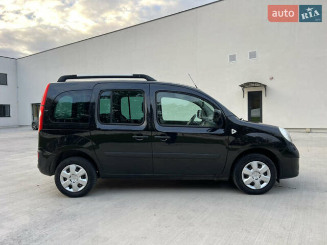 Черный Рено Кенгу, объемом двигателя 1.6 л и пробегом 214 тыс. км за 7300 $, фото 18 на Automoto.ua