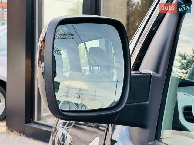 Чорний Рено Кєнгу, об'ємом двигуна 1.6 л та пробігом 136 тис. км за 8400 $, фото 13 на Automoto.ua