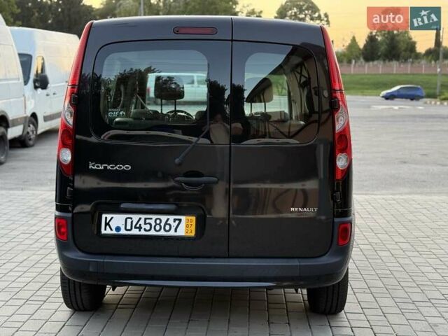 Черный Рено Кенгу, объемом двигателя 1.6 л и пробегом 156 тыс. км за 6950 $, фото 9 на Automoto.ua