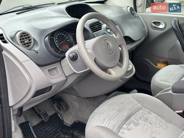 Черный Рено Кенгу, объемом двигателя 1.5 л и пробегом 227 тыс. км за 7300 $, фото 19 на Automoto.ua