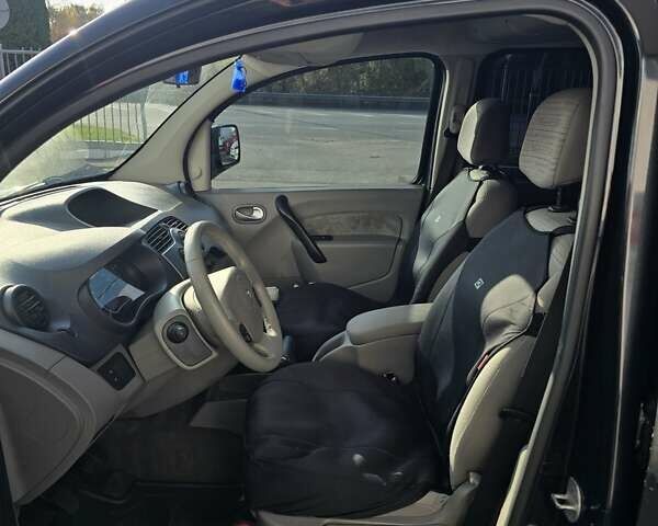 Черный Рено Кенгу, объемом двигателя 1.46 л и пробегом 217 тыс. км за 8900 $, фото 17 на Automoto.ua
