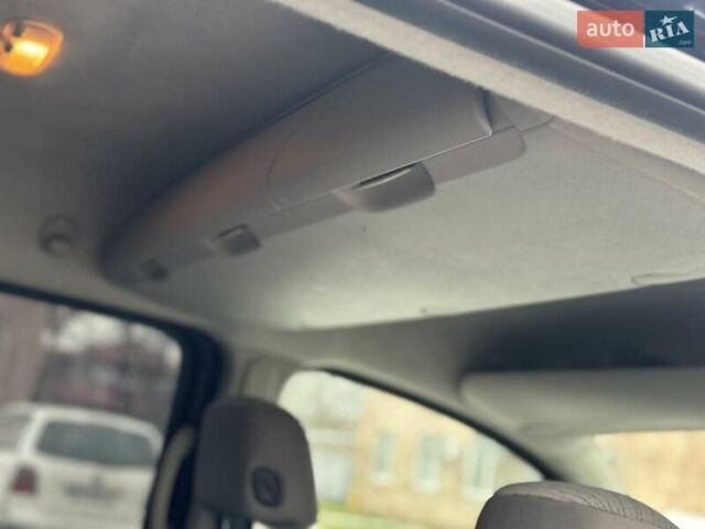 Черный Рено Кенгу, объемом двигателя 1.5 л и пробегом 227 тыс. км за 7300 $, фото 36 на Automoto.ua