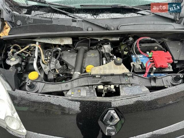 Черный Рено Кенгу, объемом двигателя 1.5 л и пробегом 227 тыс. км за 7300 $, фото 38 на Automoto.ua