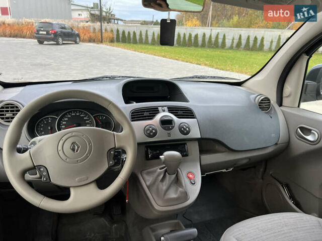 Черный Рено Кенгу, объемом двигателя 1.6 л и пробегом 214 тыс. км за 7300 $, фото 33 на Automoto.ua