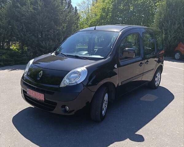 Черный Рено Кенгу, объемом двигателя 1.6 л и пробегом 211 тыс. км за 7700 $, фото 1 на Automoto.ua