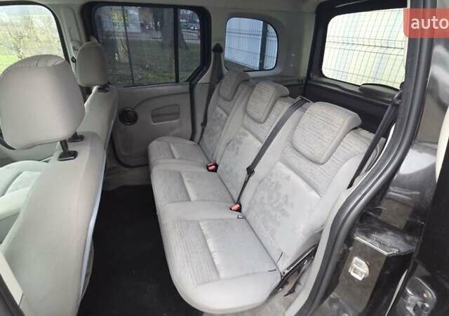 Черный Рено Кенгу, объемом двигателя 1.5 л и пробегом 240 тыс. км за 7300 $, фото 7 на Automoto.ua