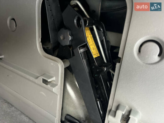 Чорний Рено Кєнгу, об'ємом двигуна 1.6 л та пробігом 215 тис. км за 7250 $, фото 67 на Automoto.ua