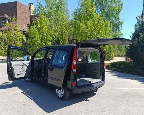 Черный Рено Кенгу, объемом двигателя 1.6 л и пробегом 211 тыс. км за 7700 $, фото 12 на Automoto.ua