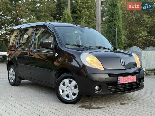 Черный Рено Кенгу, объемом двигателя 1.6 л и пробегом 156 тыс. км за 6950 $, фото 7 на Automoto.ua
