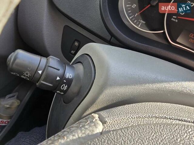 Черный Рено Кенгу, объемом двигателя 1.46 л и пробегом 217 тыс. км за 8900 $, фото 12 на Automoto.ua