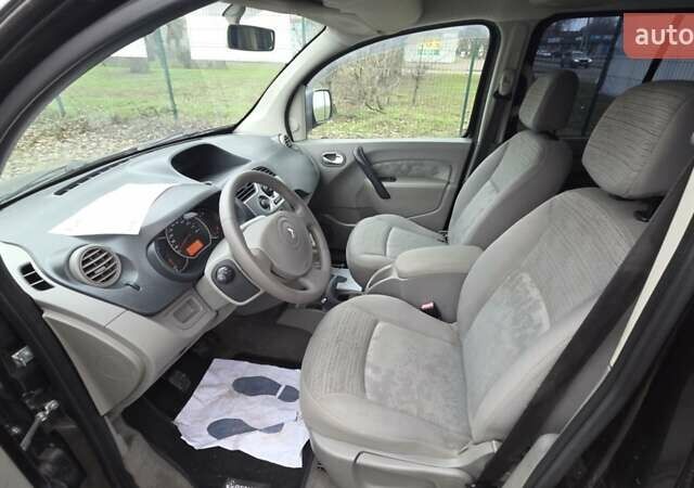 Черный Рено Кенгу, объемом двигателя 1.5 л и пробегом 240 тыс. км за 7300 $, фото 12 на Automoto.ua