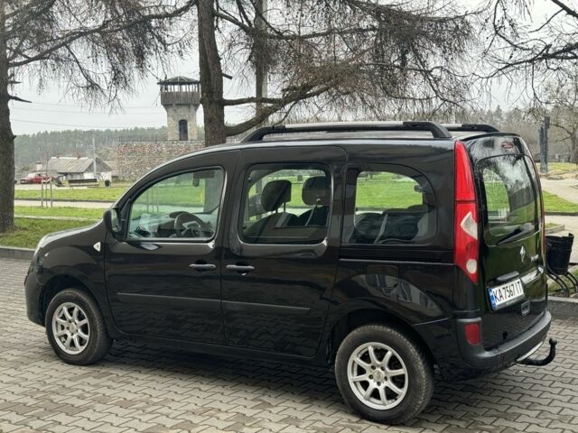 Черный Рено Кенгу, объемом двигателя 1.6 л и пробегом 241 тыс. км за 4850 $, фото 4 на Automoto.ua