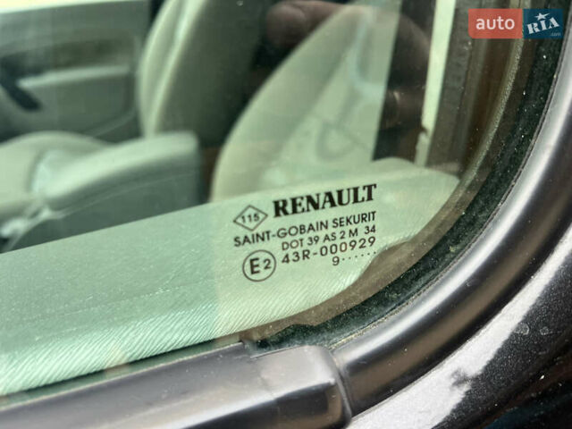 Чорний Рено Кєнгу, об'ємом двигуна 1.6 л та пробігом 201 тис. км за 8400 $, фото 32 на Automoto.ua