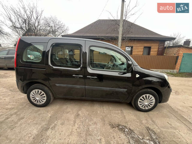 Чорний Рено Кєнгу, об'ємом двигуна 1.6 л та пробігом 201 тис. км за 8400 $, фото 9 на Automoto.ua