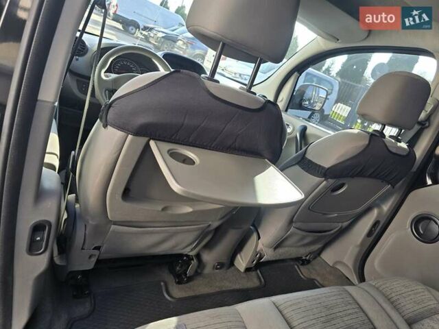 Черный Рено Кенгу, объемом двигателя 1.46 л и пробегом 217 тыс. км за 8900 $, фото 20 на Automoto.ua