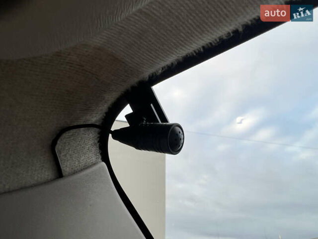 Черный Рено Кенгу, объемом двигателя 1.6 л и пробегом 214 тыс. км за 7300 $, фото 42 на Automoto.ua