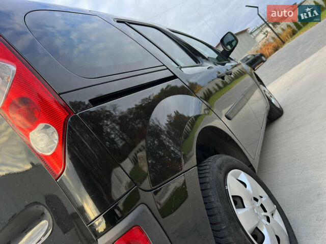Черный Рено Кенгу, объемом двигателя 1.6 л и пробегом 214 тыс. км за 7300 $, фото 11 на Automoto.ua