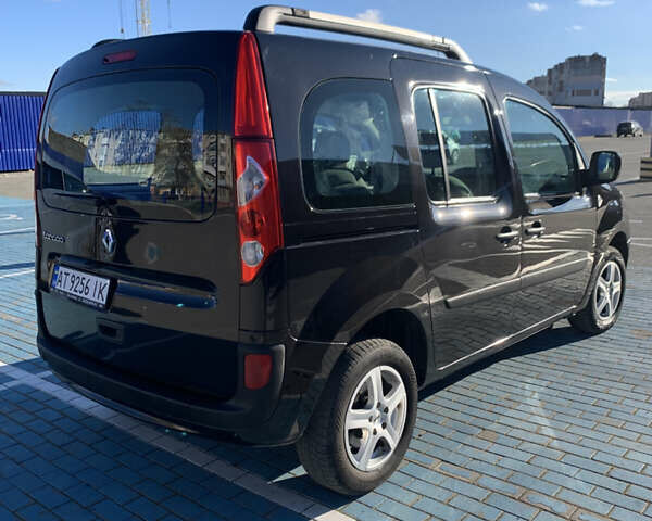 Черный Рено Кенгу, объемом двигателя 1.6 л и пробегом 189 тыс. км за 7200 $, фото 3 на Automoto.ua