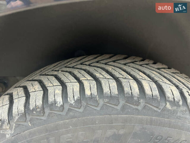 Чорний Рено Кєнгу, об'ємом двигуна 1.6 л та пробігом 201 тис. км за 8400 $, фото 31 на Automoto.ua