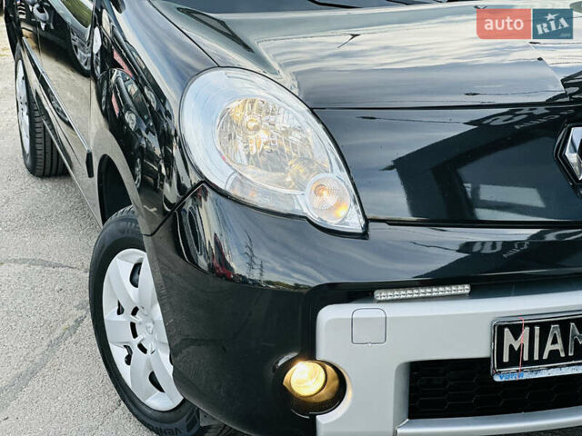 Чорний Рено Кєнгу, об'ємом двигуна 1.6 л та пробігом 136 тис. км за 8400 $, фото 2 на Automoto.ua