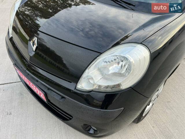 Черный Рено Кенгу, объемом двигателя 1.6 л и пробегом 214 тыс. км за 7300 $, фото 2 на Automoto.ua