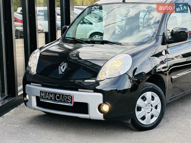 Чорний Рено Кєнгу, об'ємом двигуна 1.6 л та пробігом 136 тис. км за 8400 $, фото 6 на Automoto.ua