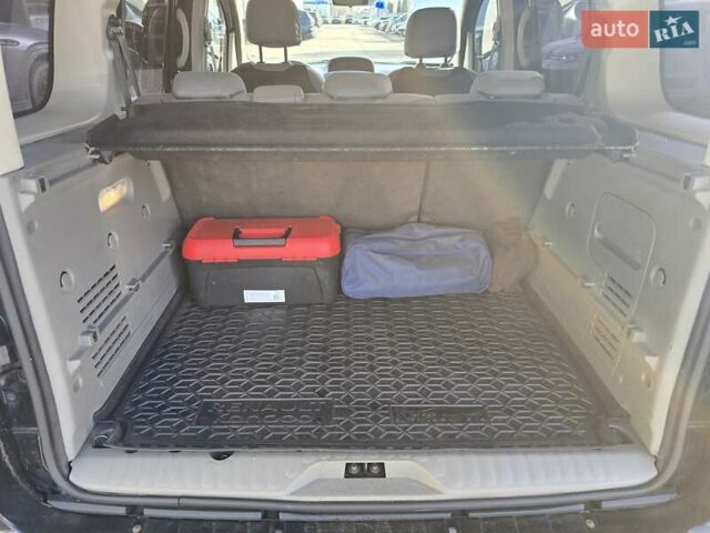 Черный Рено Кенгу, объемом двигателя 1.46 л и пробегом 217 тыс. км за 8900 $, фото 27 на Automoto.ua