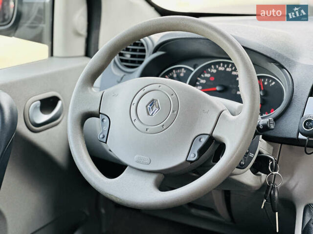 Чорний Рено Кєнгу, об'ємом двигуна 1.6 л та пробігом 136 тис. км за 8400 $, фото 30 на Automoto.ua