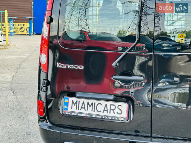 Чорний Рено Кєнгу, об'ємом двигуна 1.6 л та пробігом 136 тис. км за 8400 $, фото 11 на Automoto.ua