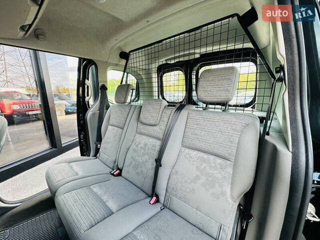 Чорний Рено Кєнгу, об'ємом двигуна 1.6 л та пробігом 136 тис. км за 8400 $, фото 22 на Automoto.ua