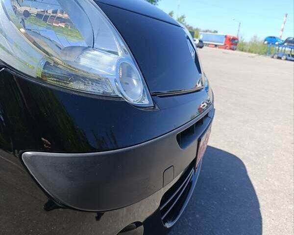 Черный Рено Кенгу, объемом двигателя 1.6 л и пробегом 211 тыс. км за 7700 $, фото 4 на Automoto.ua