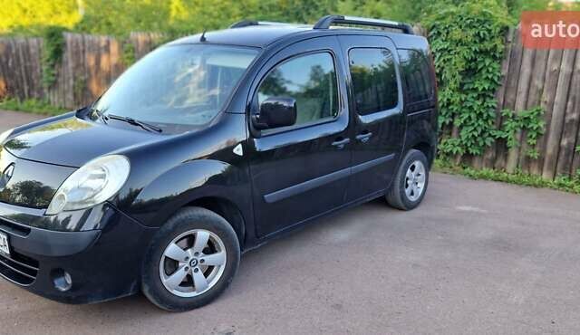 Черный Рено Кенгу, объемом двигателя 1.6 л и пробегом 226 тыс. км за 7350 $, фото 1 на Automoto.ua