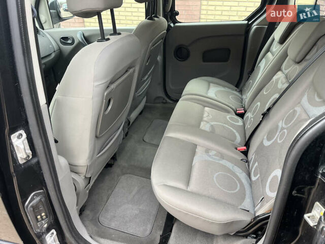 Чорний Рено Кєнгу, об'ємом двигуна 1.6 л та пробігом 201 тис. км за 8400 $, фото 35 на Automoto.ua