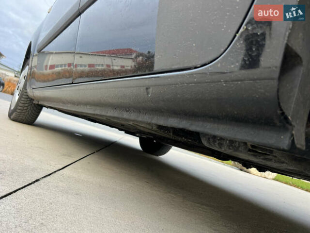 Черный Рено Кенгу, объемом двигателя 1.6 л и пробегом 214 тыс. км за 7300 $, фото 12 на Automoto.ua