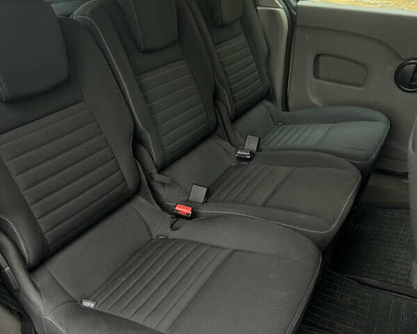 Черный Рено Кенгу, объемом двигателя 1.6 л и пробегом 241 тыс. км за 4850 $, фото 28 на Automoto.ua