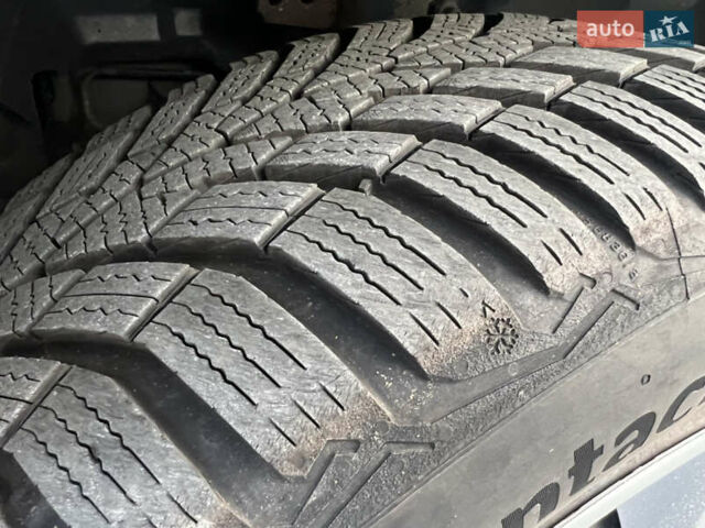 Черный Рено Кенгу, объемом двигателя 1.6 л и пробегом 214 тыс. км за 7300 $, фото 26 на Automoto.ua