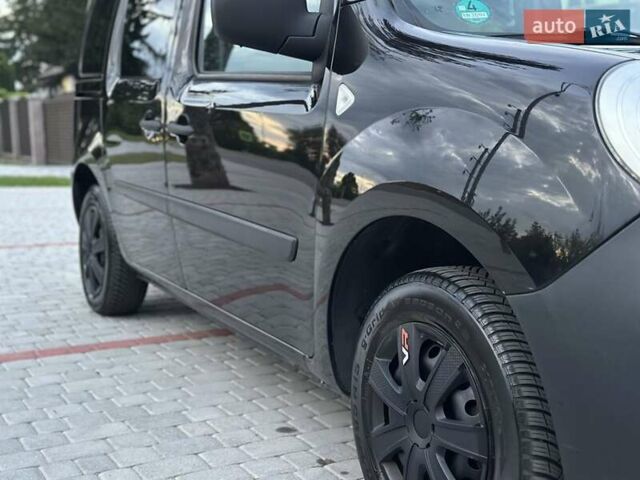 Черный Рено Кенгу, объемом двигателя 1.6 л и пробегом 254 тыс. км за 7300 $, фото 1 на Automoto.ua