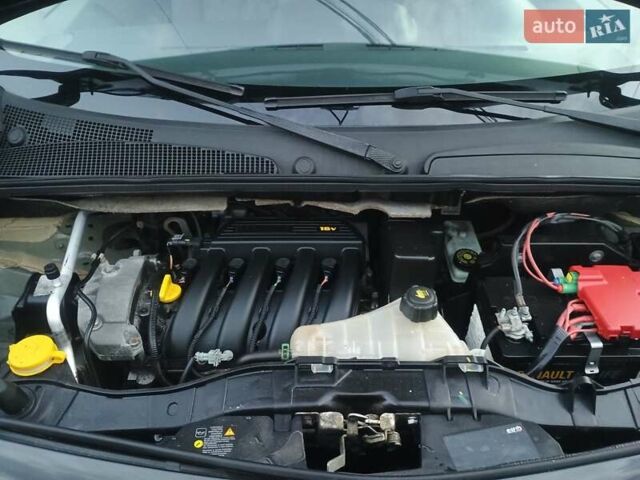 Рено Кєнгу 2010 у Вінниці на Automoto.ua Чорний Рено Кєнгу, об'ємом двигуна 1.6 л та пробігом 227 тис. км за 7850 $, фото 18 на Automoto.ua