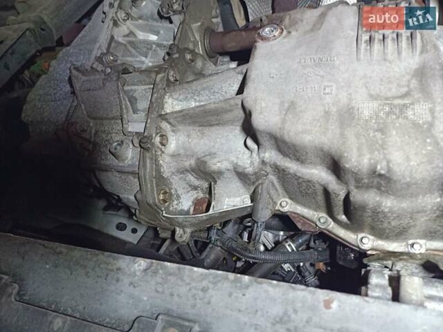 Черный Рено Кенгу, объемом двигателя 1.6 л и пробегом 202 тыс. км за 8100 $, фото 9 на Automoto.ua