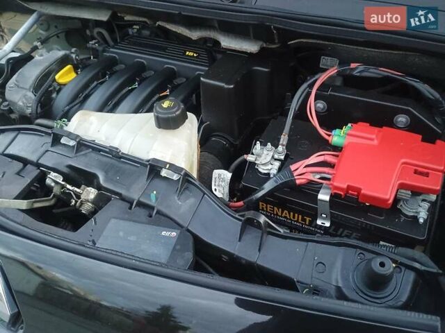 Рено Кєнгу 2010 у Вінниці на Automoto.ua Чорний Рено Кєнгу, об'ємом двигуна 1.6 л та пробігом 227 тис. км за 7850 $, фото 21 на Automoto.ua