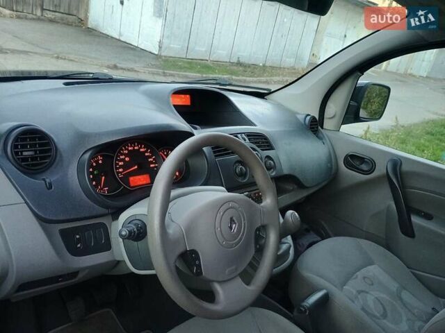 Рено Кєнгу 2010 у Вінниці на Automoto.ua Чорний Рено Кєнгу, об'ємом двигуна 1.6 л та пробігом 227 тис. км за 7850 $, фото 44 на Automoto.ua