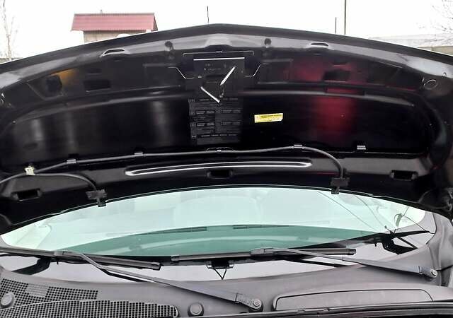 Черный Рено Кенгу, объемом двигателя 1.5 л и пробегом 216 тыс. км за 8300 $, фото 41 на Automoto.ua