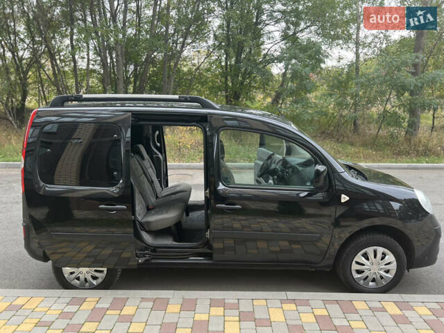 Черный Рено Кенгу, объемом двигателя 1.6 л и пробегом 249 тыс. км за 7900 $, фото 4 на Automoto.ua