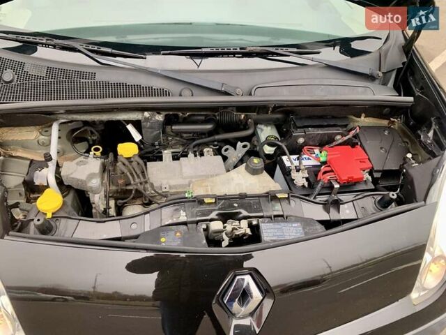 Черный Рено Кенгу, объемом двигателя 1.6 л и пробегом 170 тыс. км за 7900 $, фото 8 на Automoto.ua