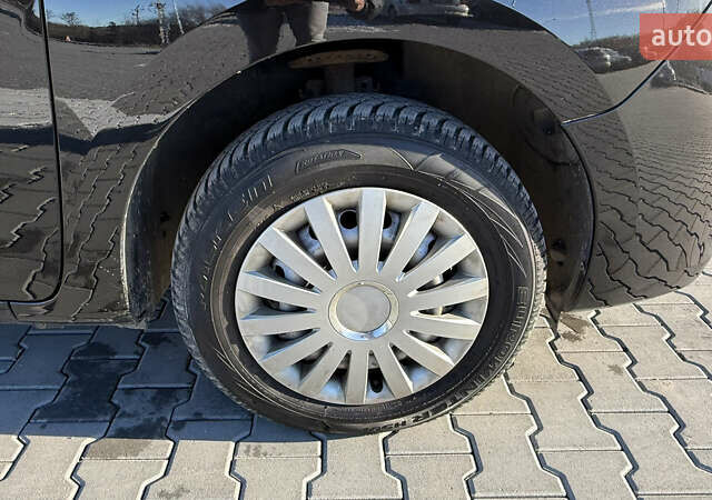 Чорний Рено Кєнгу, об'ємом двигуна 1.6 л та пробігом 178 тис. км за 8299 $, фото 14 на Automoto.ua