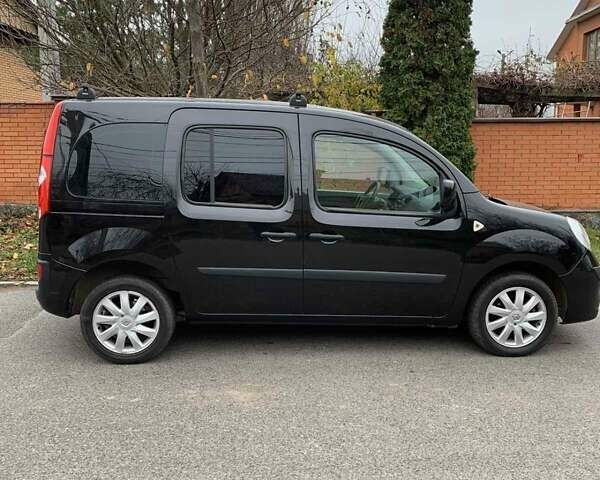 Чорний Рено Кєнгу, об'ємом двигуна 1.6 л та пробігом 228 тис. км за 7850 $, фото 1 на Automoto.ua